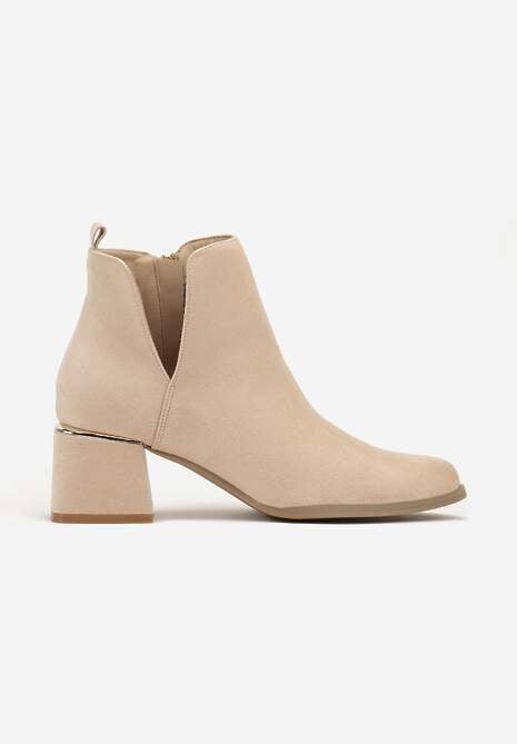 Beżowe Botki na Słupku z Wycięciem i Metaliczną Ozdobą Lorethra
