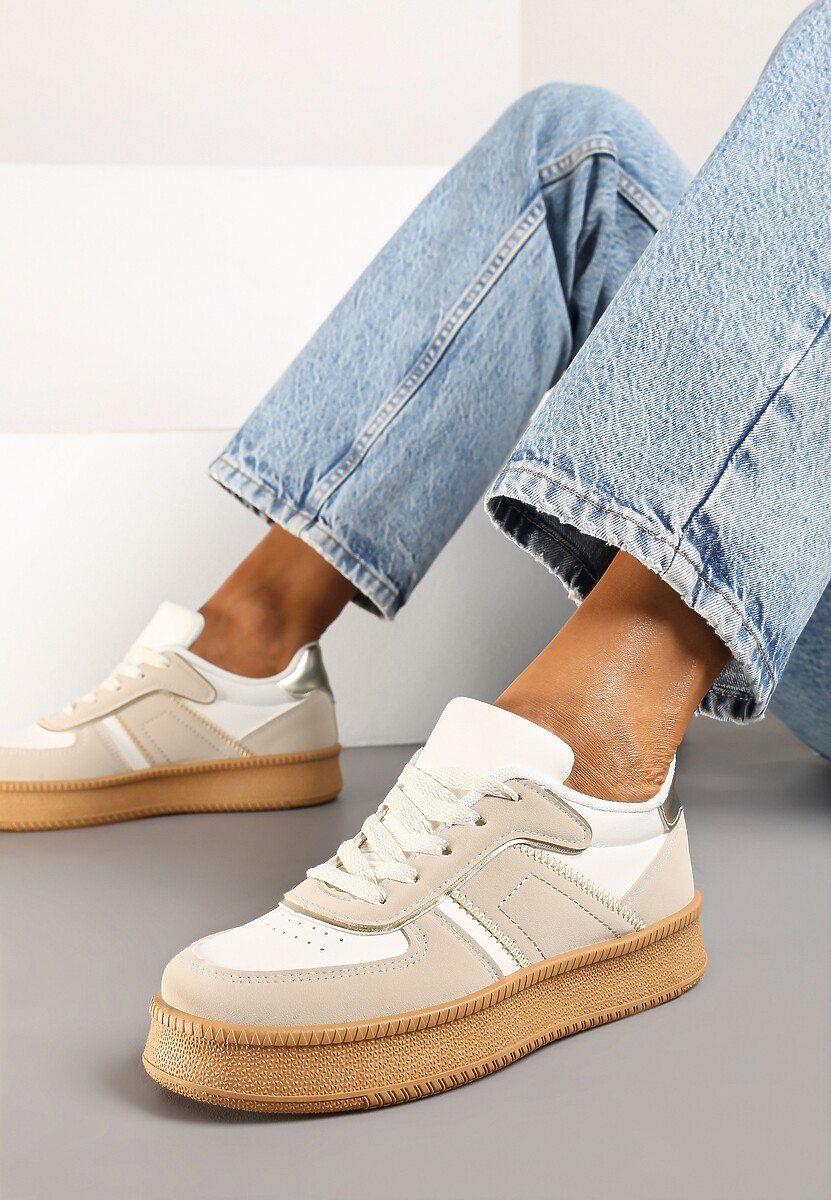Beżowo-Białe Sneakersy na Płaskiej Podeszwie Ozdobione Przeszyciami i Perforacją Nealiora