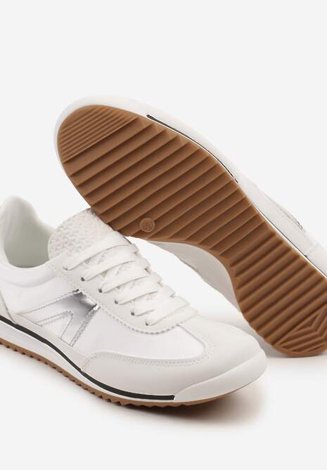 Białe Sneakersy Ozdobione Geometrycznym Motywem Clevandra