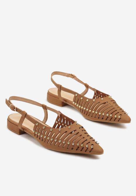 Brązowe Sandały Vices w Stylu Mules z Nitami i Drobnymi Wycięciami Vevalora