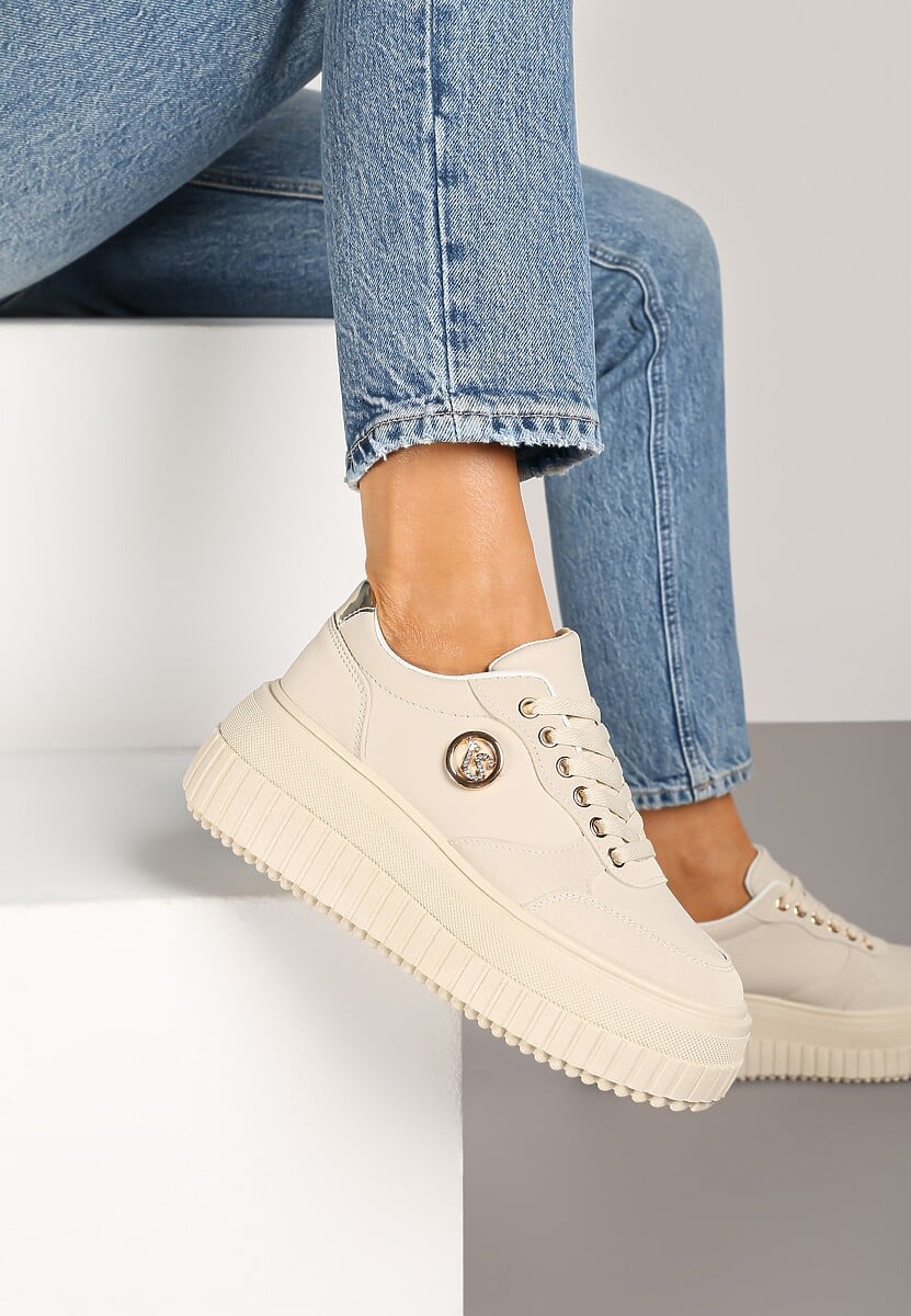 Czarne Sneakersy Vices na Platformie z Tłoczeniem Ozdobione Metaliczną Aplikacją Eriri