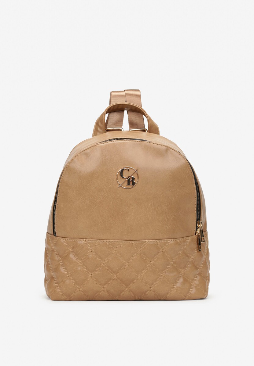 Brązowy Pikowany Plecak z Regulowanymi Szelkami i Metalową Ozdobą Kiza