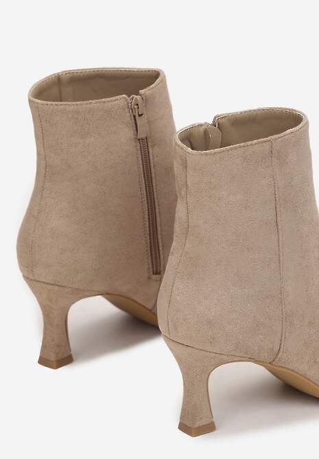 Ciemnobeżowe Botki na Niskim Obcasie ze Szpiczastym Noskiem Rila