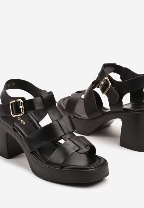 Czarne Sandały na Słupku i Platformie Ozdobione Trzema Paskami Talzivia