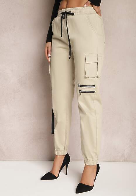 Jasnobeżowe Bawełniane Spodnie z Kieszeniami Cargo i Nogawkami Jogger Aniret