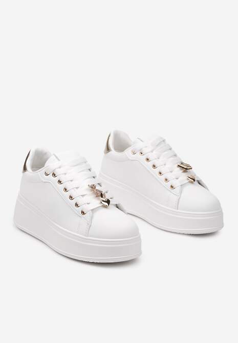 Biało-Złote Sneakersy na Platformie z Metalowymi Zawieszkami i Cyrkoniami Nioko