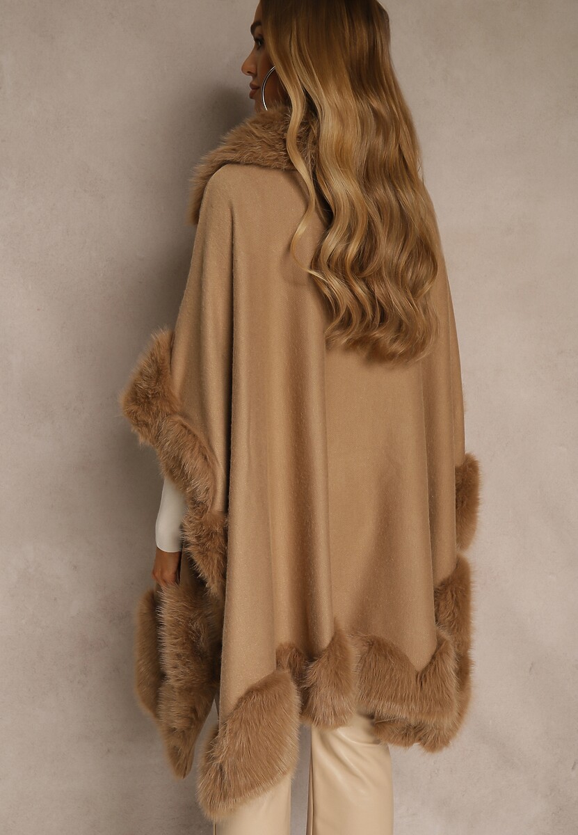 Jasnobrązowe Ponczo z Wiskozą Wełną i Futerkiem Mevicia