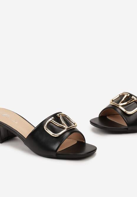 Czarne Klapki z Kwadratowym Noskiem na Obcasie z Metaliczną Aplikacją Olivima