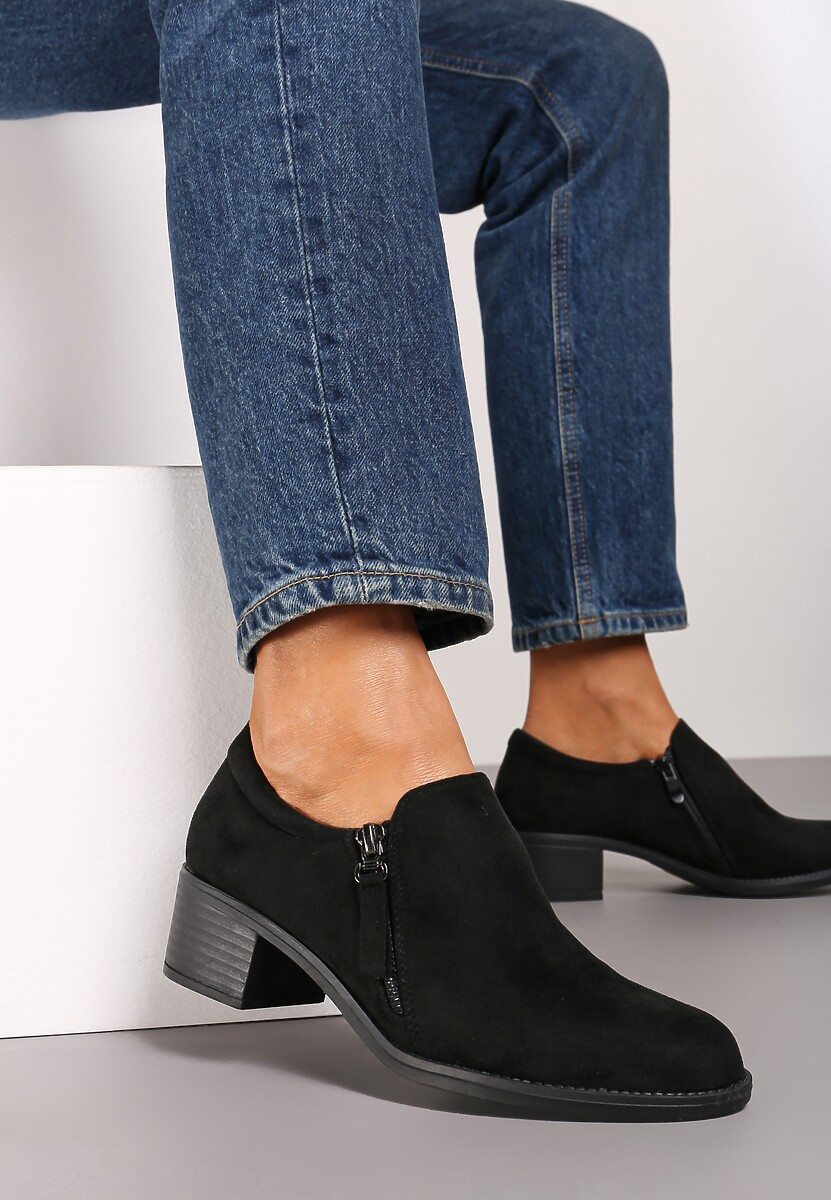 Czarne Półbuty na Słupku z Niską Cholewką Ozdobioną Suwakiem Ansolee