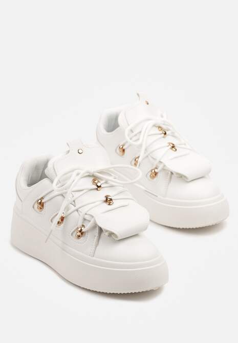 Białe Sneakersy na Platformie Ozdobione Wstawką i Rzemykami na Języku Barilsa