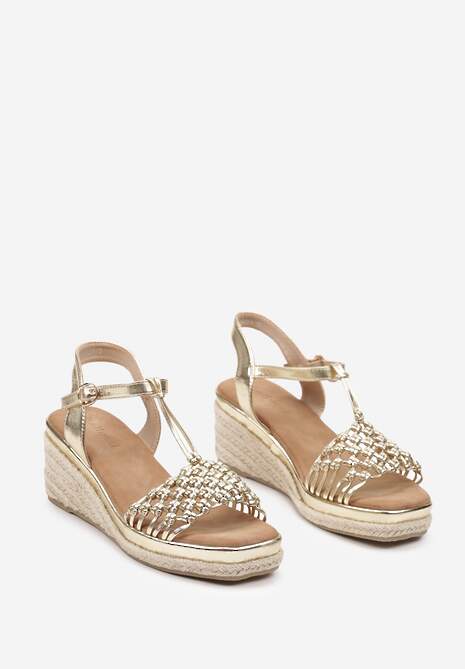 Złote Sandały na Koturnie w Stylu Boho Ozdobione Plecionką Testrena