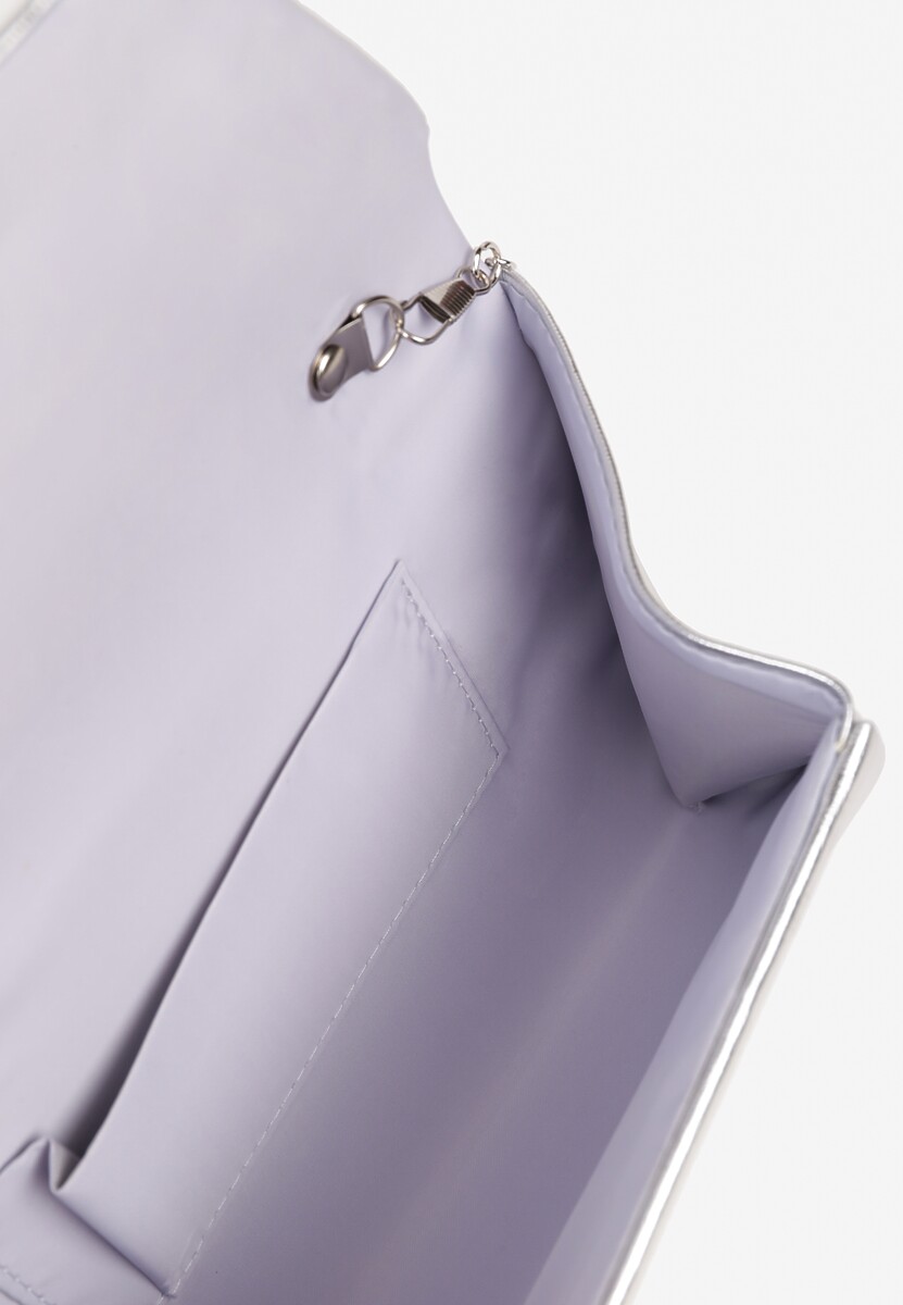 Srebrna Klasyczna Torebka Kopertówka na Odpinanym Łańcuszku Aqitta