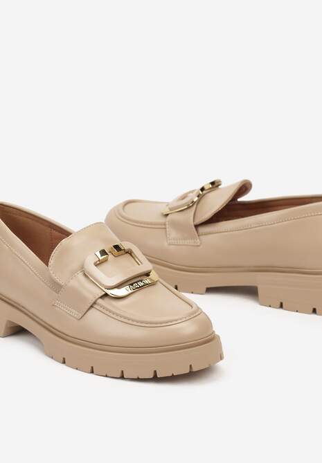 Beżowe Mokasyny na Płaskiej Podeszwie Ozdobione Metaliczną Aplikacją Evalith