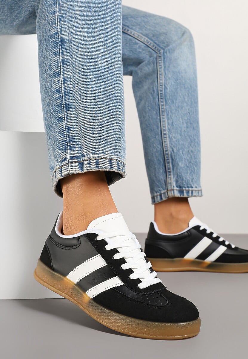 Czarne Sneakersy w Stylu Klasycznych Tenisówek Zdobione Przeszyciami Ivelfia