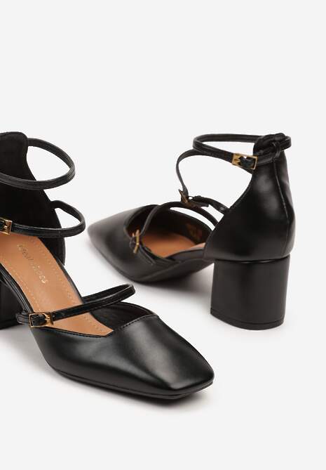 Czarne Czółenka na Słupku Wykończone Paskami ze Sprzączkami i Kwadratowym Noskiem Naviana