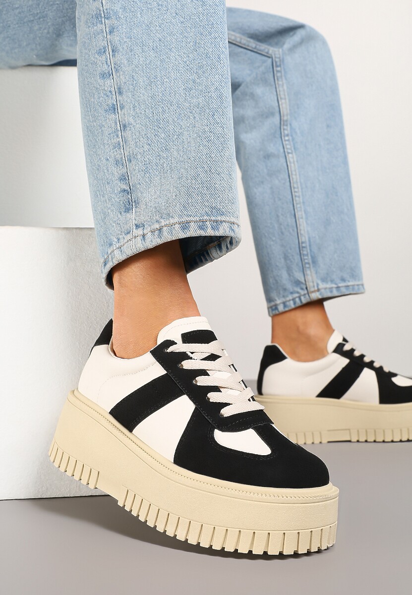 Biało-Szare Sneakersy na Platformie Ozdobione Paskiem Vivesse