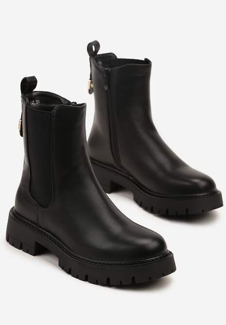 Czarne Botki Typu Sztyblety Zdobione Aplikacją Naladeia