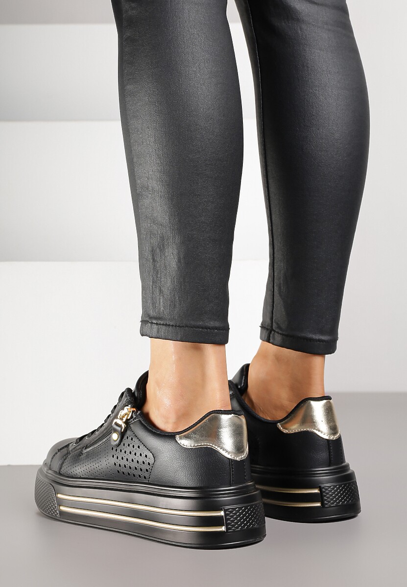 Czarne Sneakersy na Platformie Ozdobione Suwakiem i Perforacją Gioseria