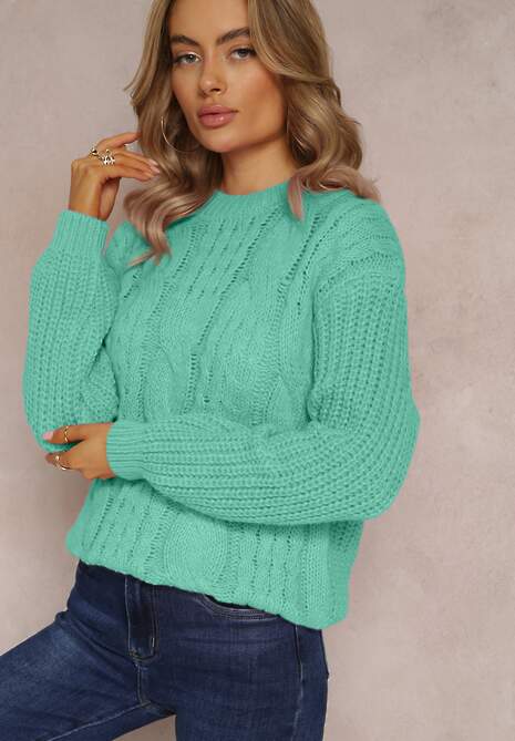 Zielony Sweter o Klasycznym Fasonie z Modnym Splotem Siloma