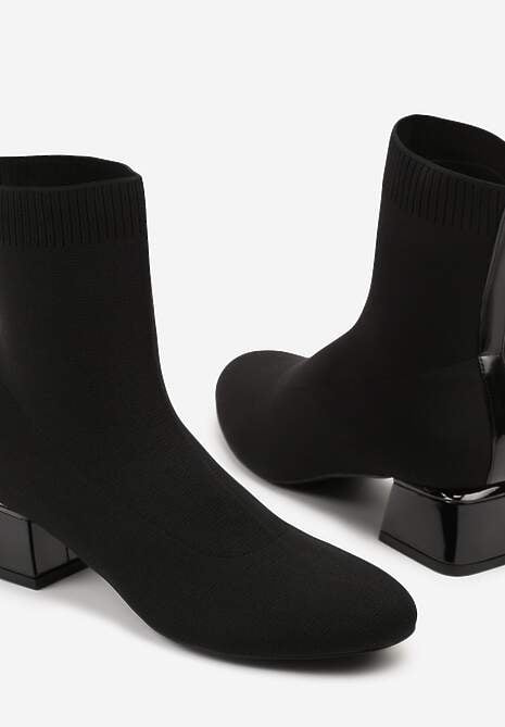 Czarne Skarpetkowe Botki Vices na Obcasie w Kształcie Stożka Aturia