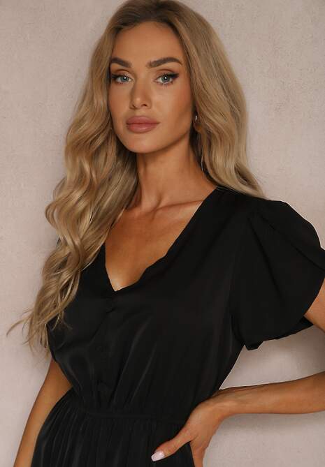 Czarna Sukienka z Gumką w Talii i Falbankami o Rozkloszowanym Fasonie Xelimia