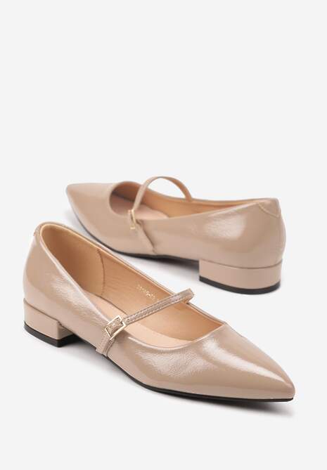 Ciemnobeżowe Balerinki Lakierowane Vices z Wkładką ze Skóry Naturalnej Ozdobione Paskiem Tikkie