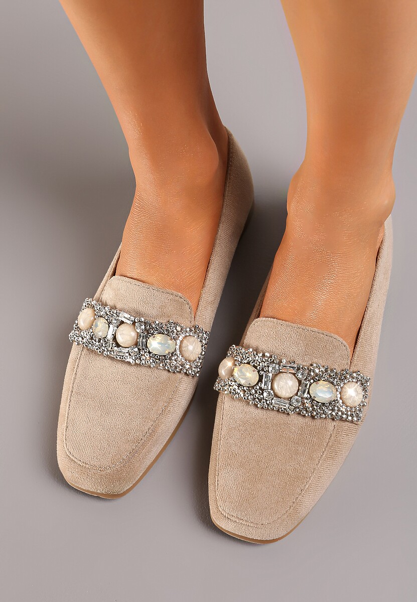 Ciemnobeżowe Mokasyny z Cyrkoniami i Perełkami na Klamerce Sybilla