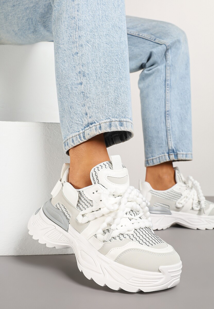 Beżowe Sneakersy na Platformie Ozdobione Koralikami i Tłoczeniem Dorvia