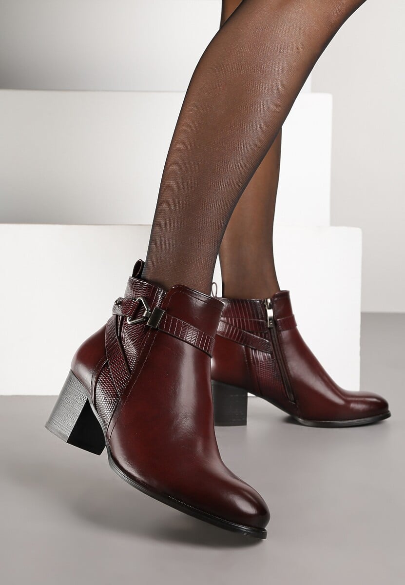 Bordowe Botki na Słupkowym Obcasie z Eleganckim Zdobieniem przy Cholewce Tulaneira