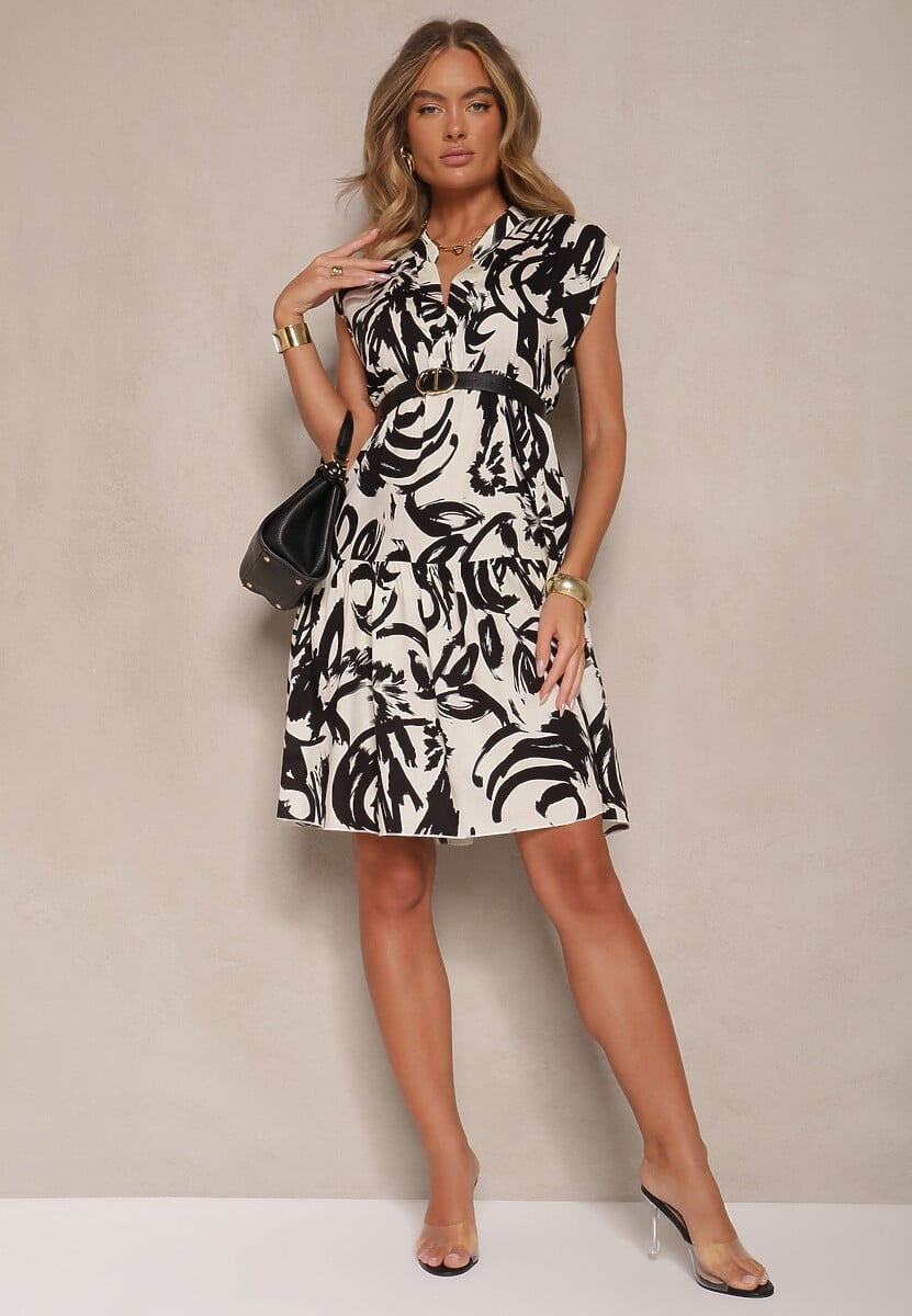 Czarna Sukienka z Bawełny Ozdobiona Abstrakcyjnym Motywem Lisovia