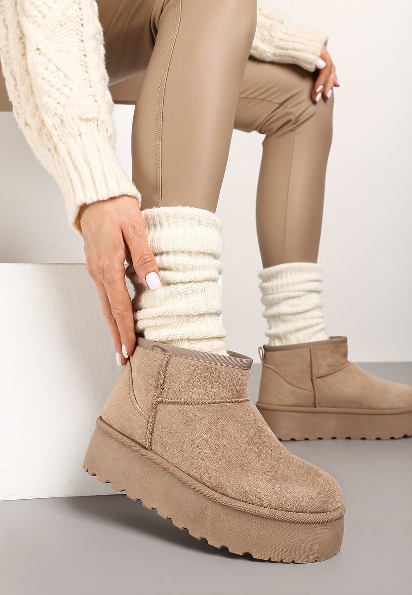 Ciemnobeżowe Śniegowce z Imitacji Zamszu na Platformie z Niską Cholewką Reanirae