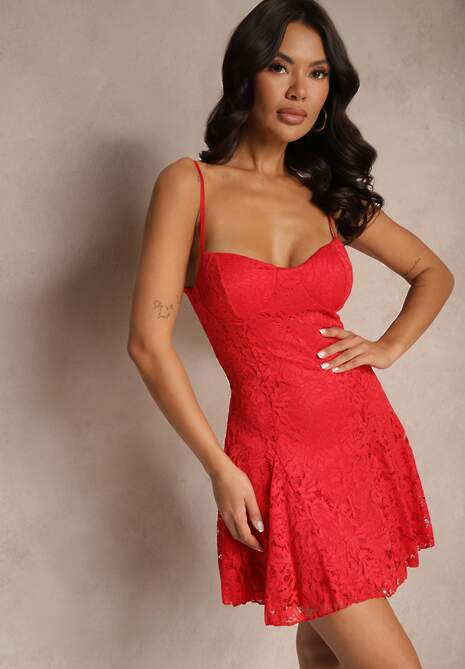 Czerwona Koktajlowa Koronkowa Sukienka o Rozkloszowanym Kroju Nelfedi