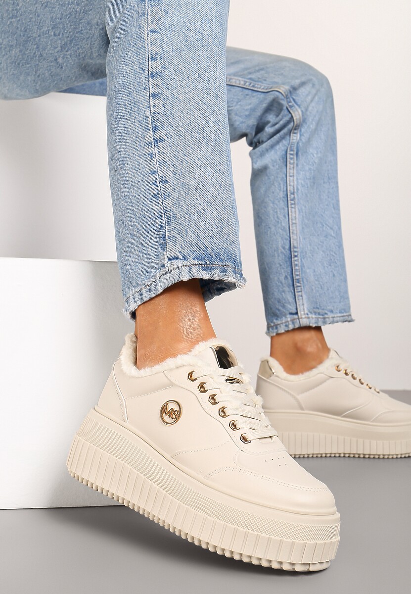 Beżowe Sneakersy na Platformie z Tłoczeniem Ozdobione Sznurowaniem i Metaliczną Aplikacją Tiliel