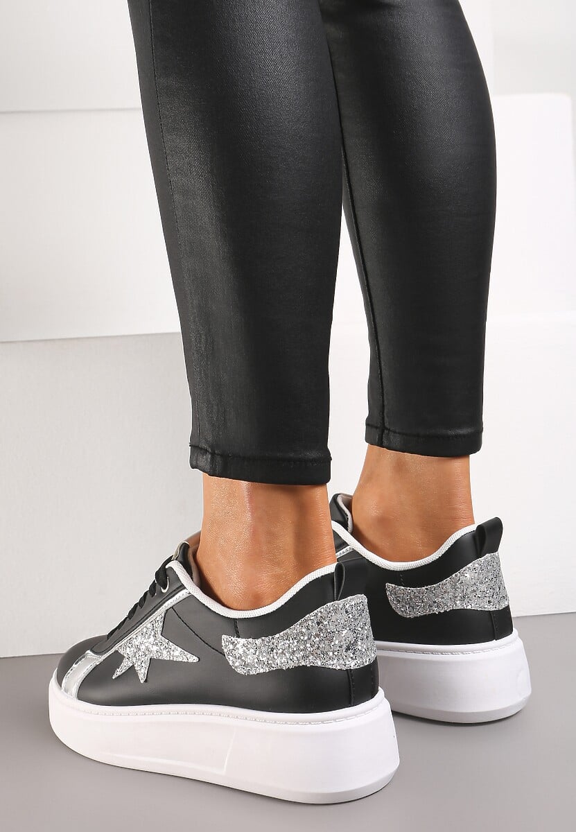 Czarne Sznurowane Sneakersy na Niskiej Platformie z Brokatowymi Wstawkami Cominia