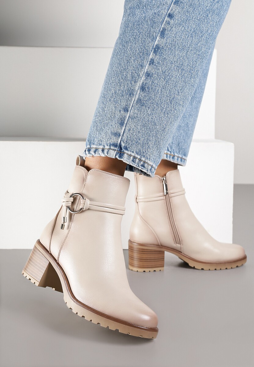 Beżowe Botki na Słupkowym Obcasie Zdobione Aplikacją Tulaviera
