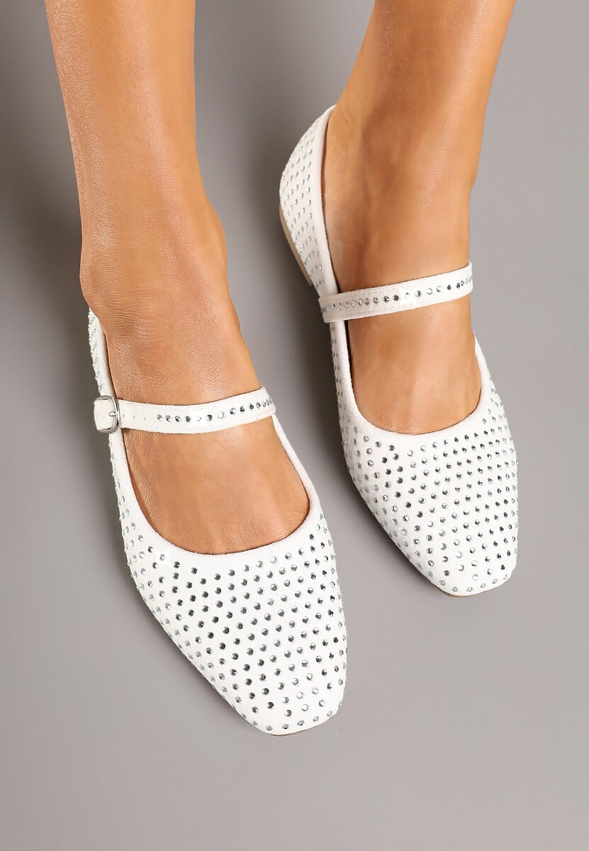 Białe Balerinki z Cyrkoniami All Over i Paskiem na Sprzączkę Benilsa