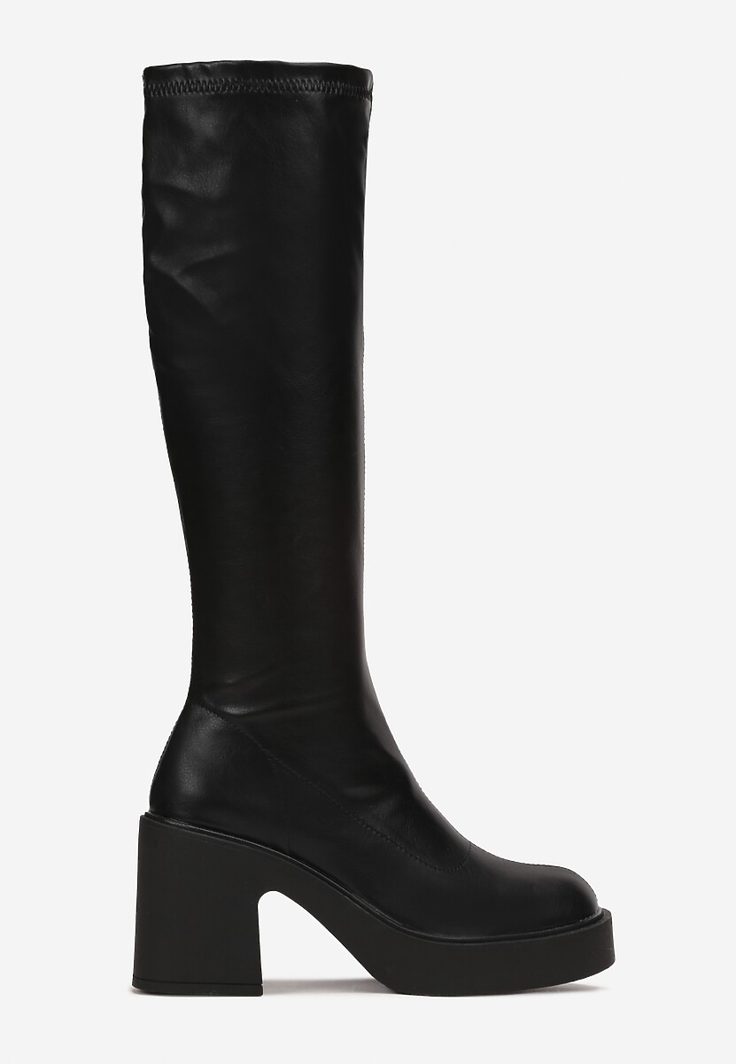 Czarne Kozaki na Słupku i Platformie Narethy