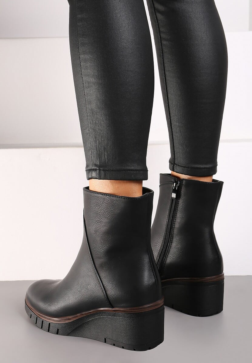 Czarne Casualowe Botki na Koturnie z Lekkim Ociepleniem Veriseli