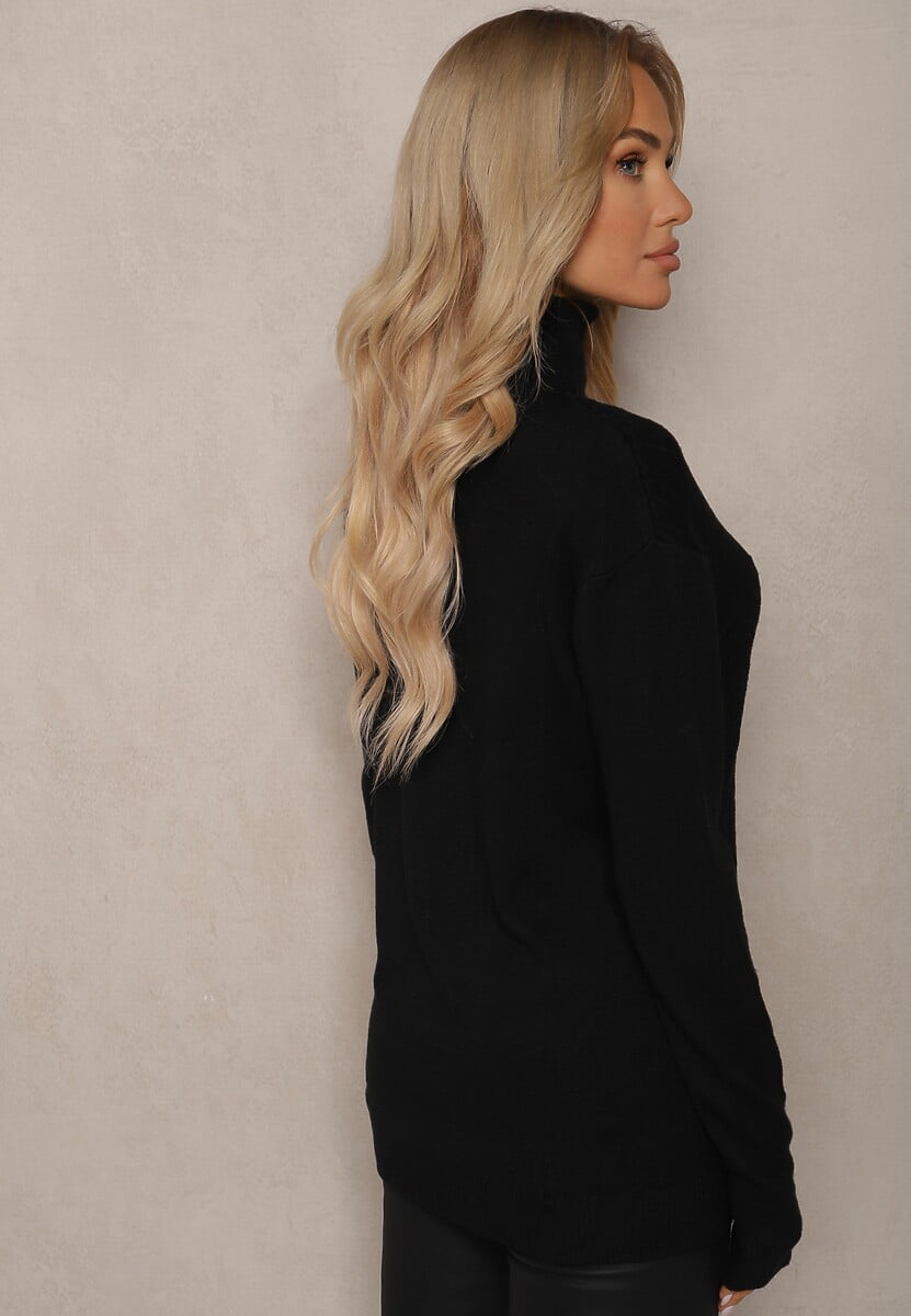 Czarny Prążkowany Golf z Bawełną o Klasycznym Kroju Inoriaea