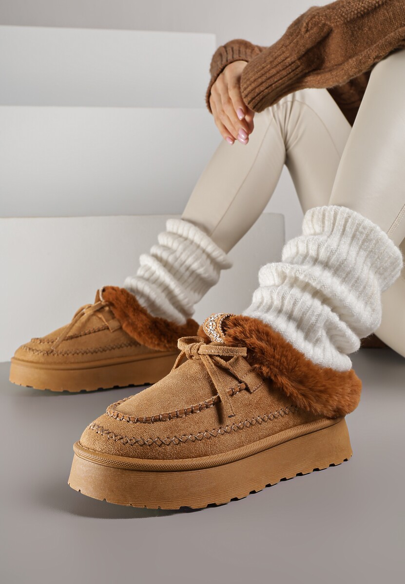 Beżowe Rustykalne Śniegowce z Niską Cholewką Zdobione Futrem i Kokardą Tuspena