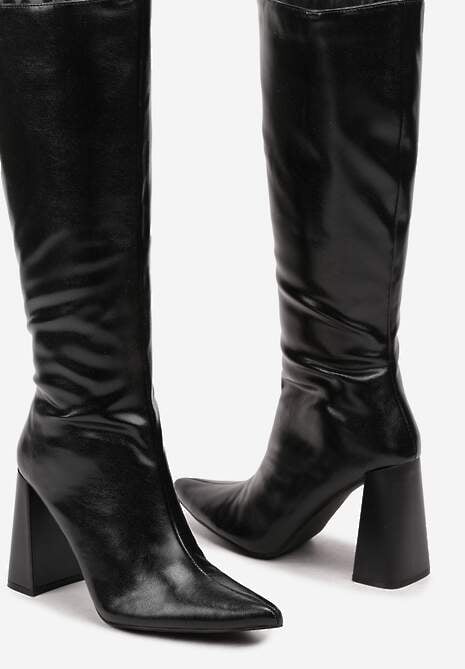 Czarne Kozaki na Słupku Ozdobione Szpiczastym Noskiem Lerelia