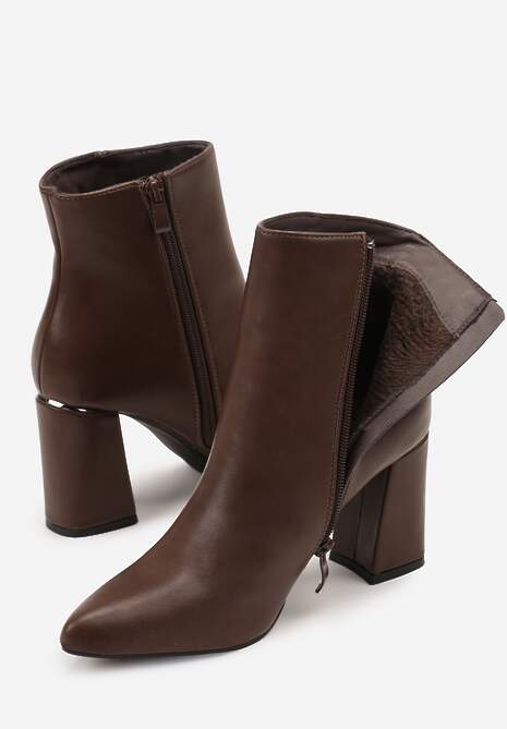 Ciemnobrązowe Botki na Słupku Vices Ozdobione Przeszyciem Illvine