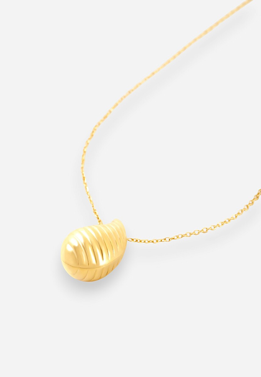 Złoty Naszyjnik Ozdobiony Łezką Malassea