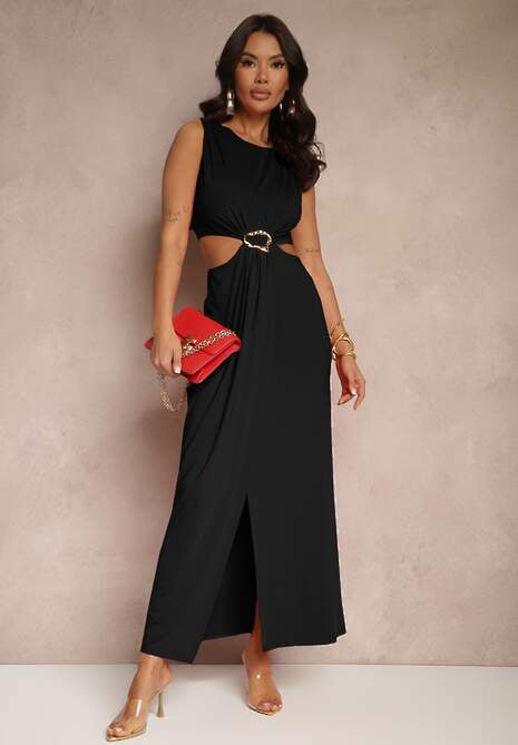 Czarna Sukienka z Wiskozą Metalową Ozdobą i Wycięciami po Bokach Odivane