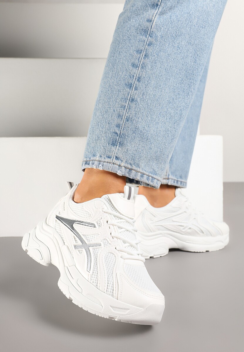 Białe Sneakersy z Ozdobnymi Paskami Xerraza