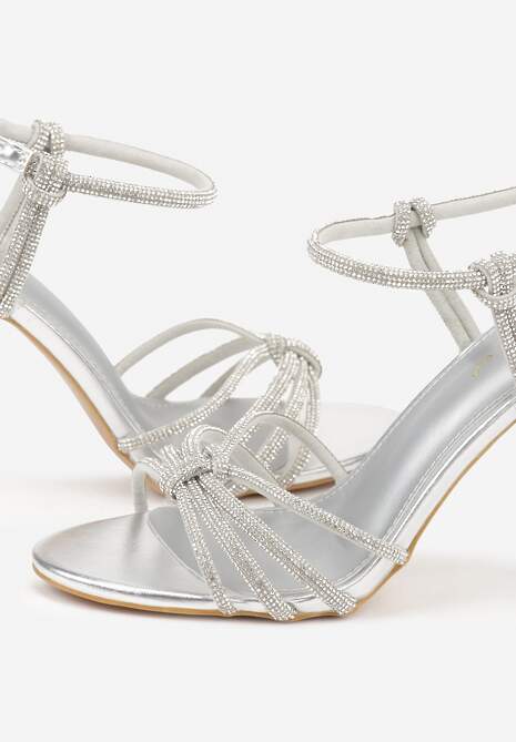 Srebrne Sandały na Szpilce z Przeplatanymi Paskami z Cyrkoniami Lunafera