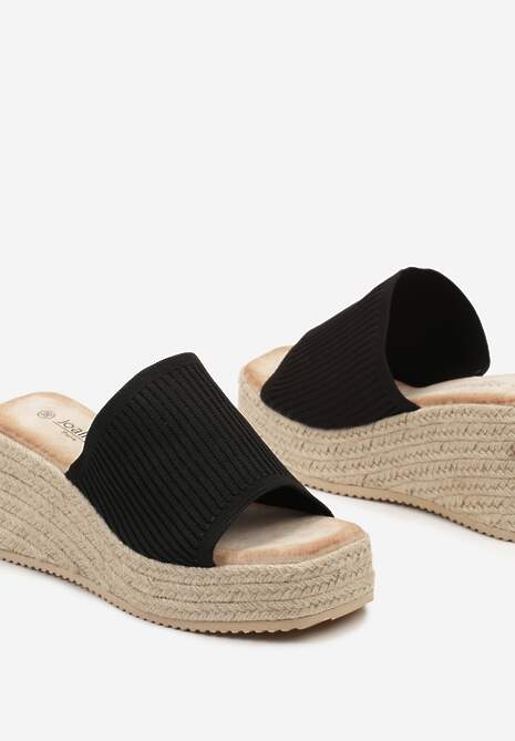 Czarne Klapki Ozdobione Plecionką na Platformie i Koturnie Froolia