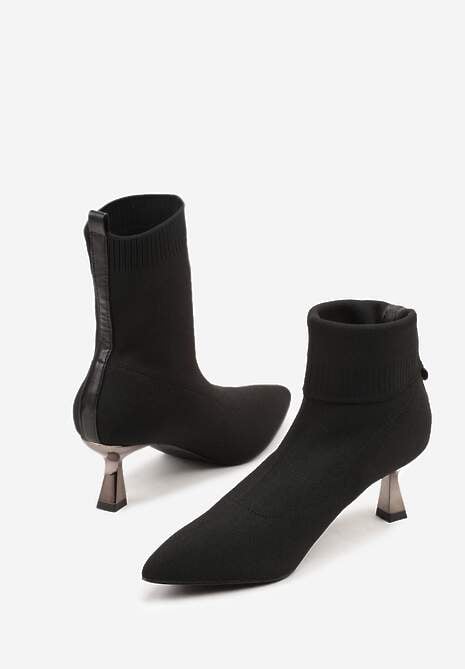 Czarne Botki Vices na Metalicznej Kaczuszce z Elastyczną Cholewką Vamile