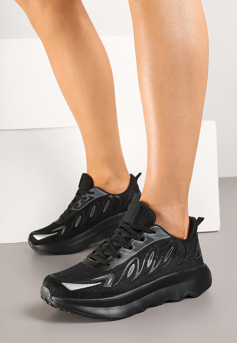 Czarne Sneakersy na Podeszwie z Pianki Zdobione Geometrycznymi Detalami Ulianavia