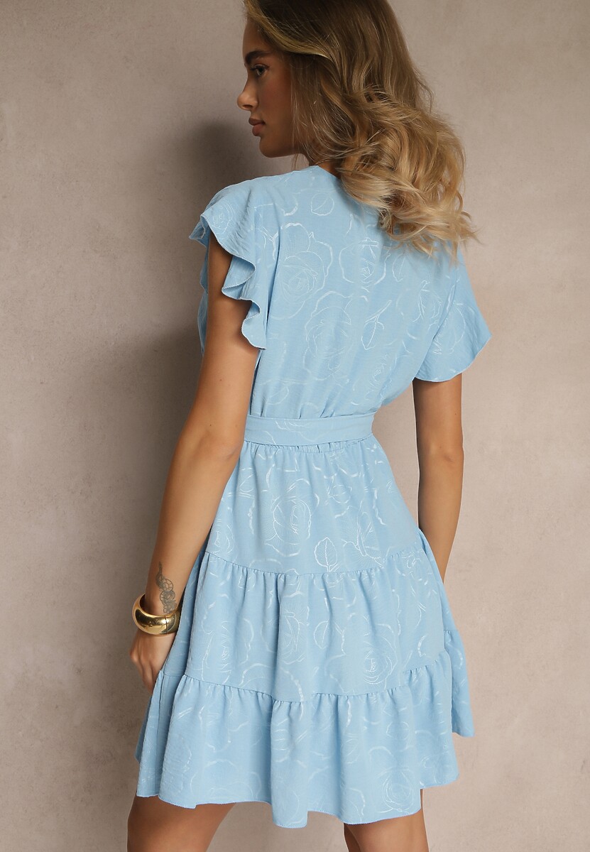 Jasnoniebieska Rozkloszowana Sukienka z Paskiem i Falbanami Lilarea